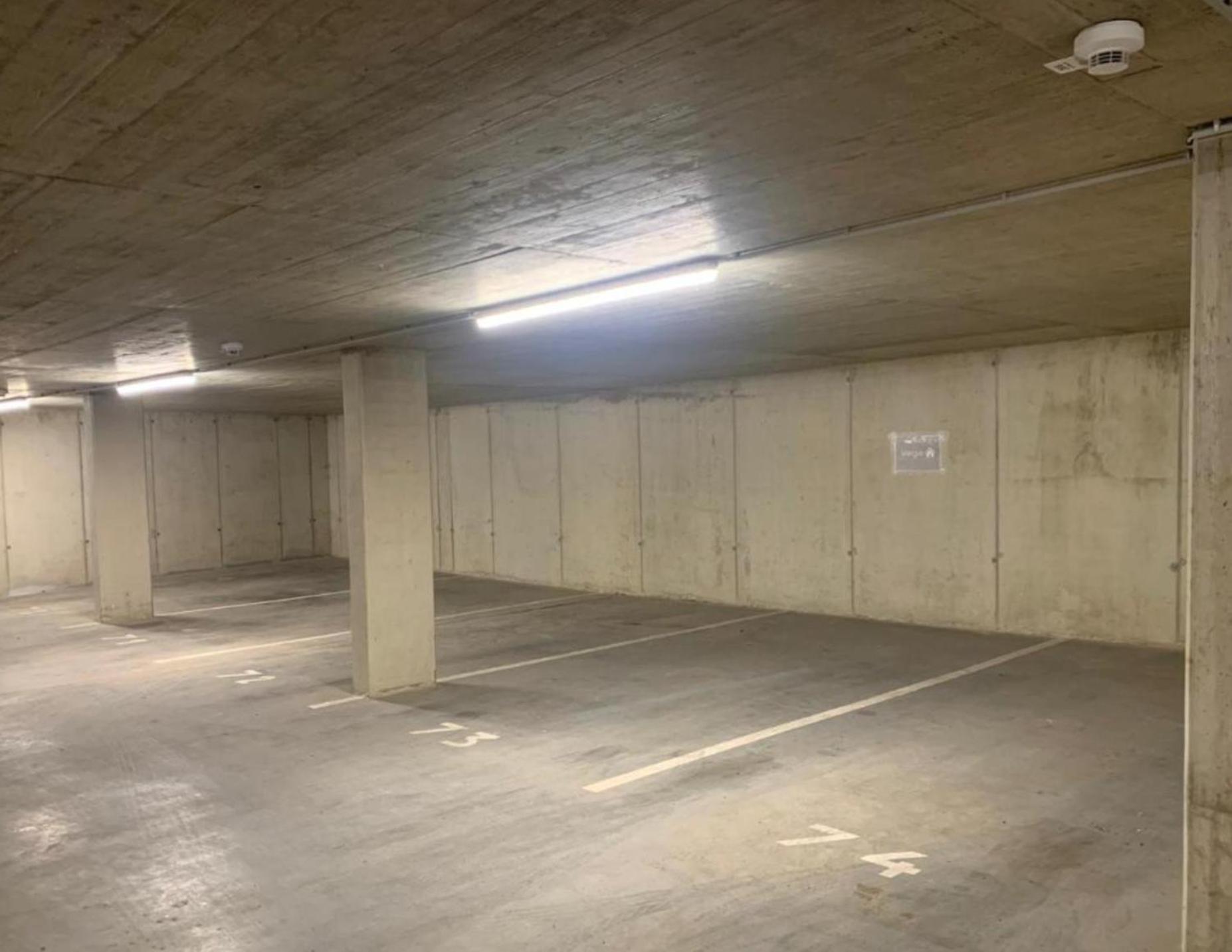 Vega - Free Parking - Self Checkin *